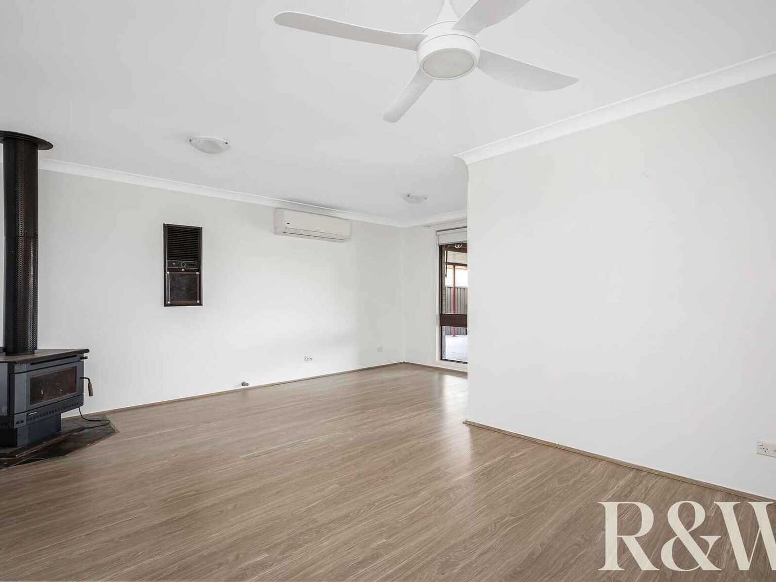 10 Criterion Crescent Doonside