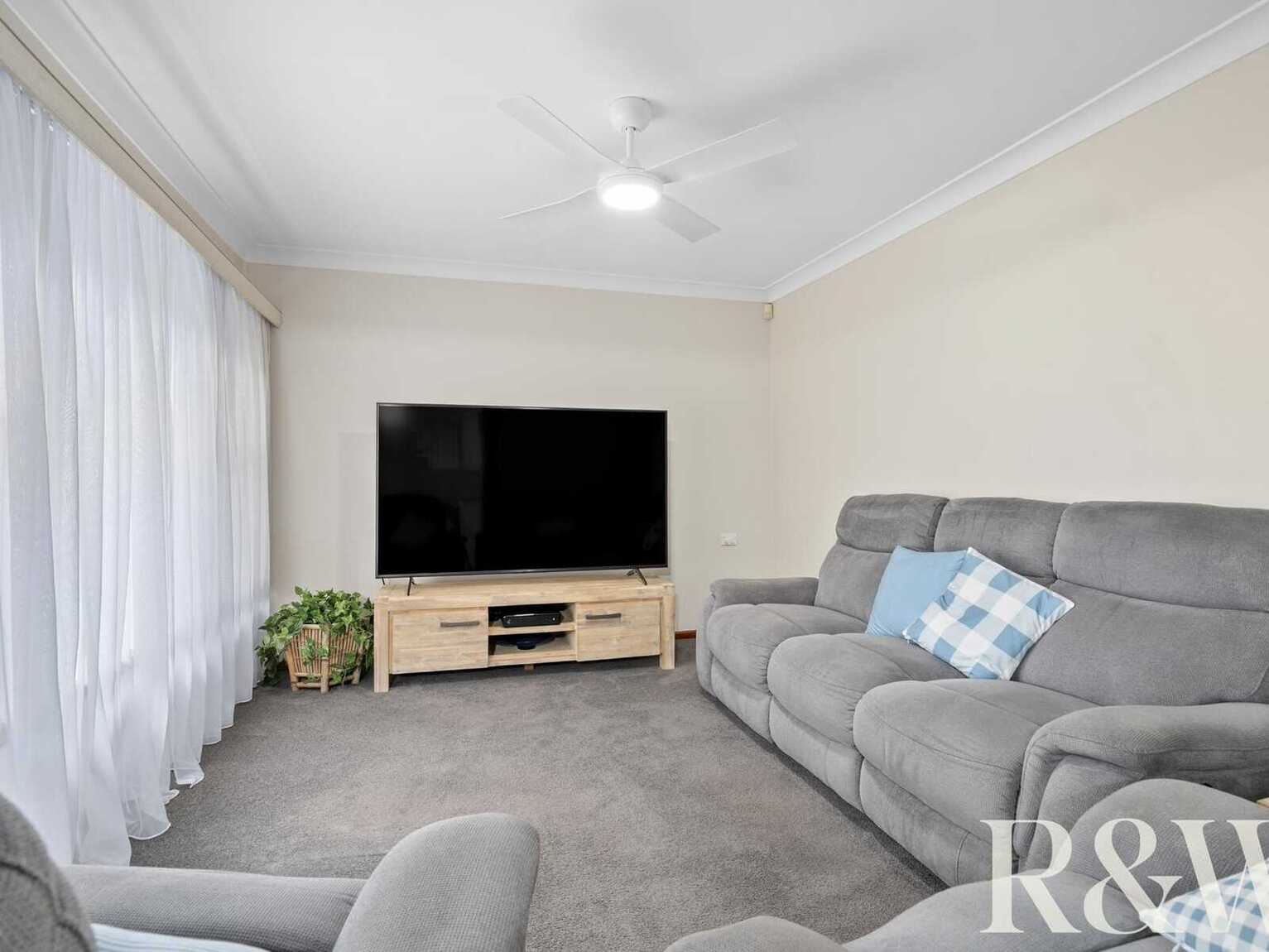 19 Melanesia Avenue Lethbridge Park