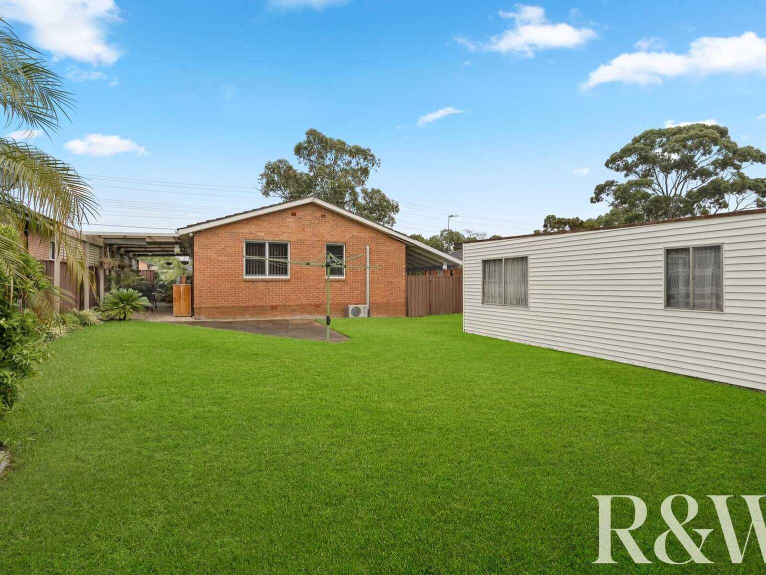 19 Melanesia Avenue Lethbridge Park