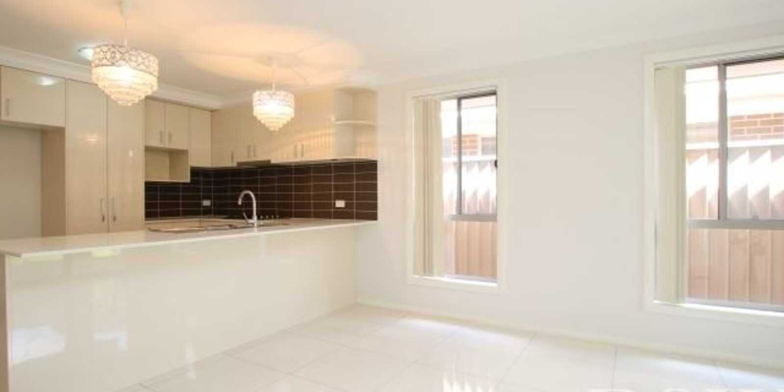 3b Binalong Road Jordan Springs