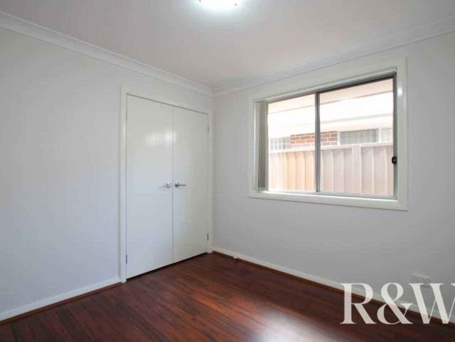 3b Binalong Road Jordan Springs