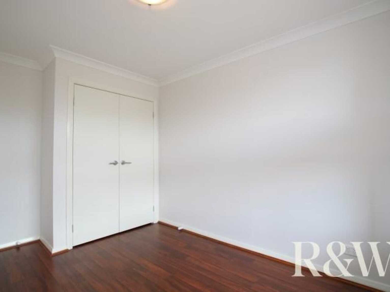 3b Binalong Road Jordan Springs