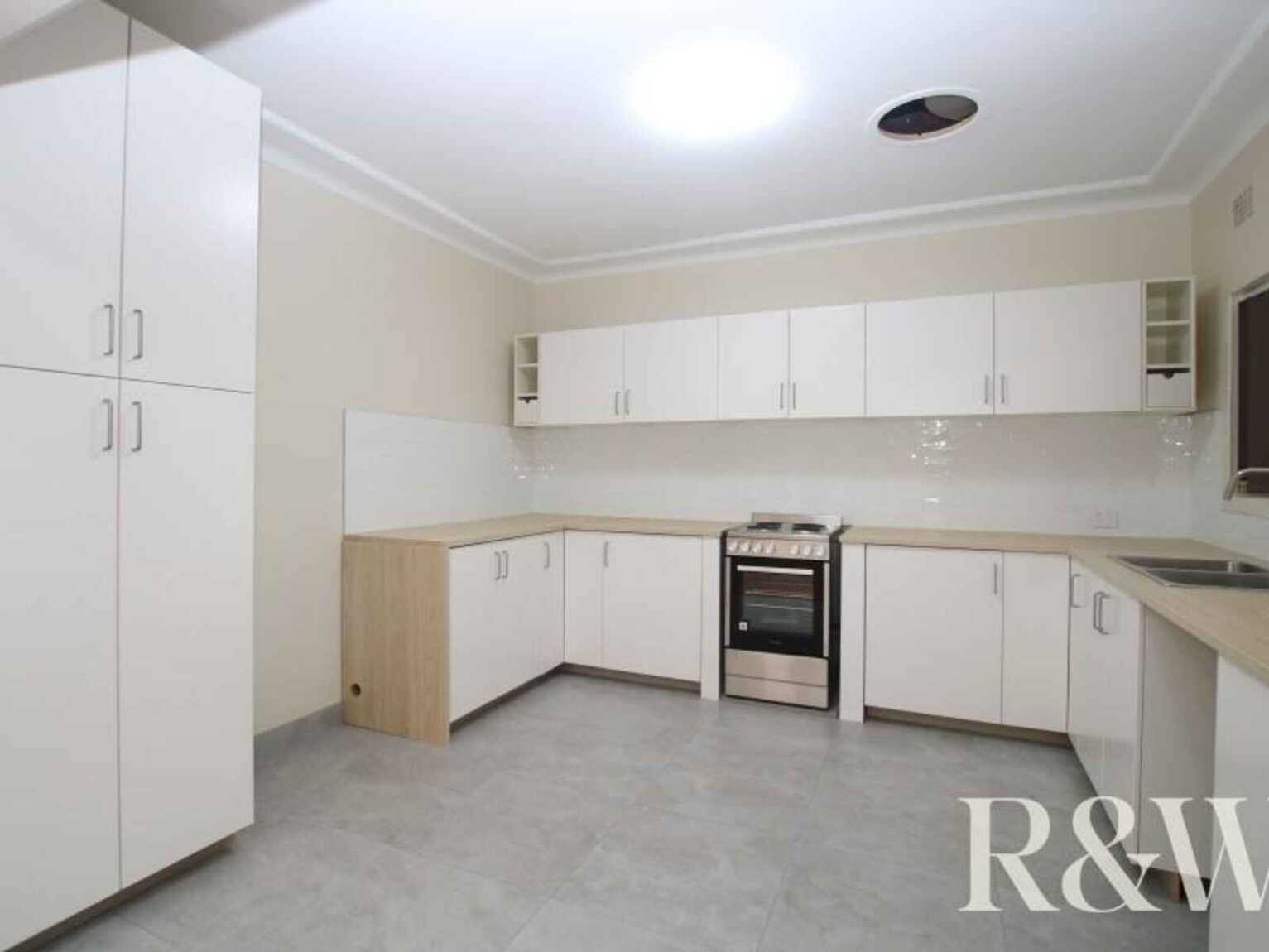 8 Waugh Crescent Blacktown