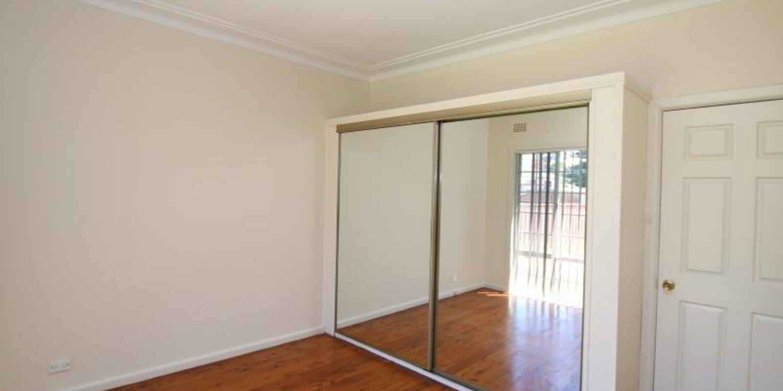 8 Waugh Crescent Blacktown