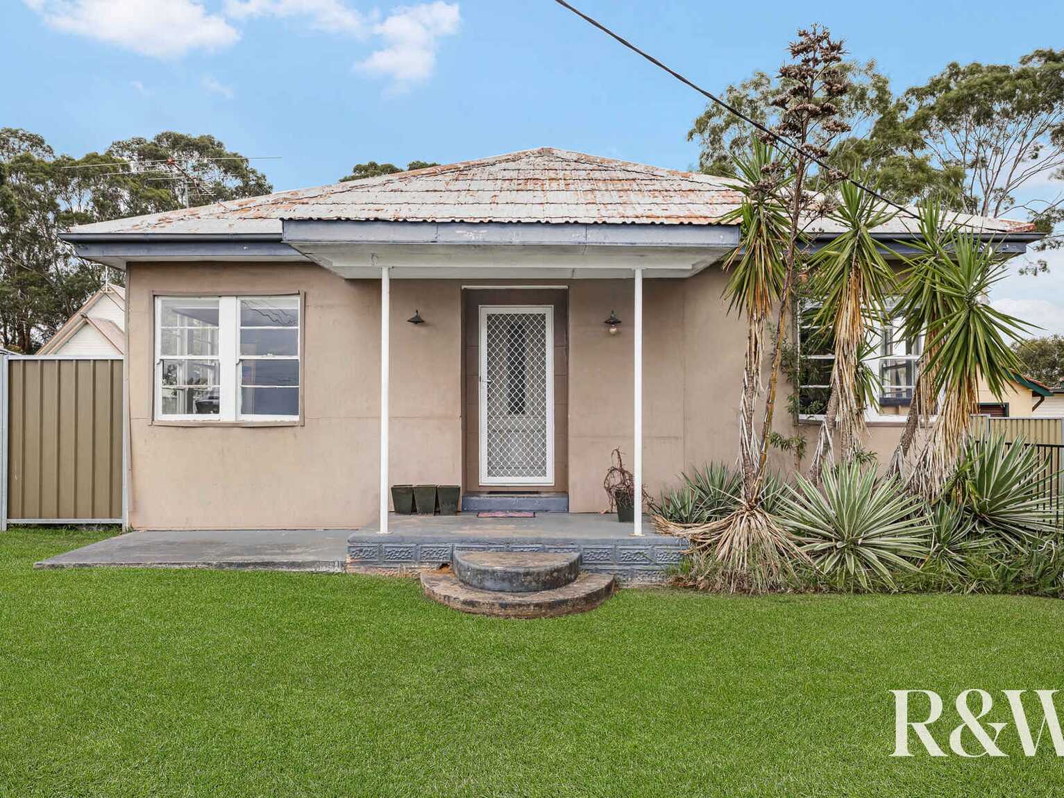 82 & 84 Monfarville Street St Marys