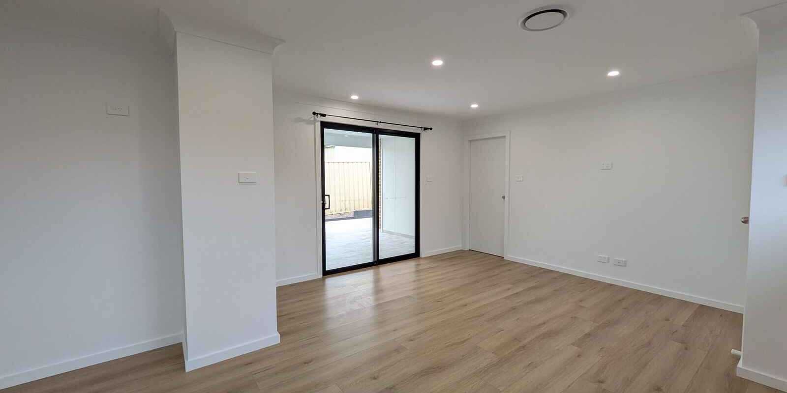 4A Dino Close Rooty Hill