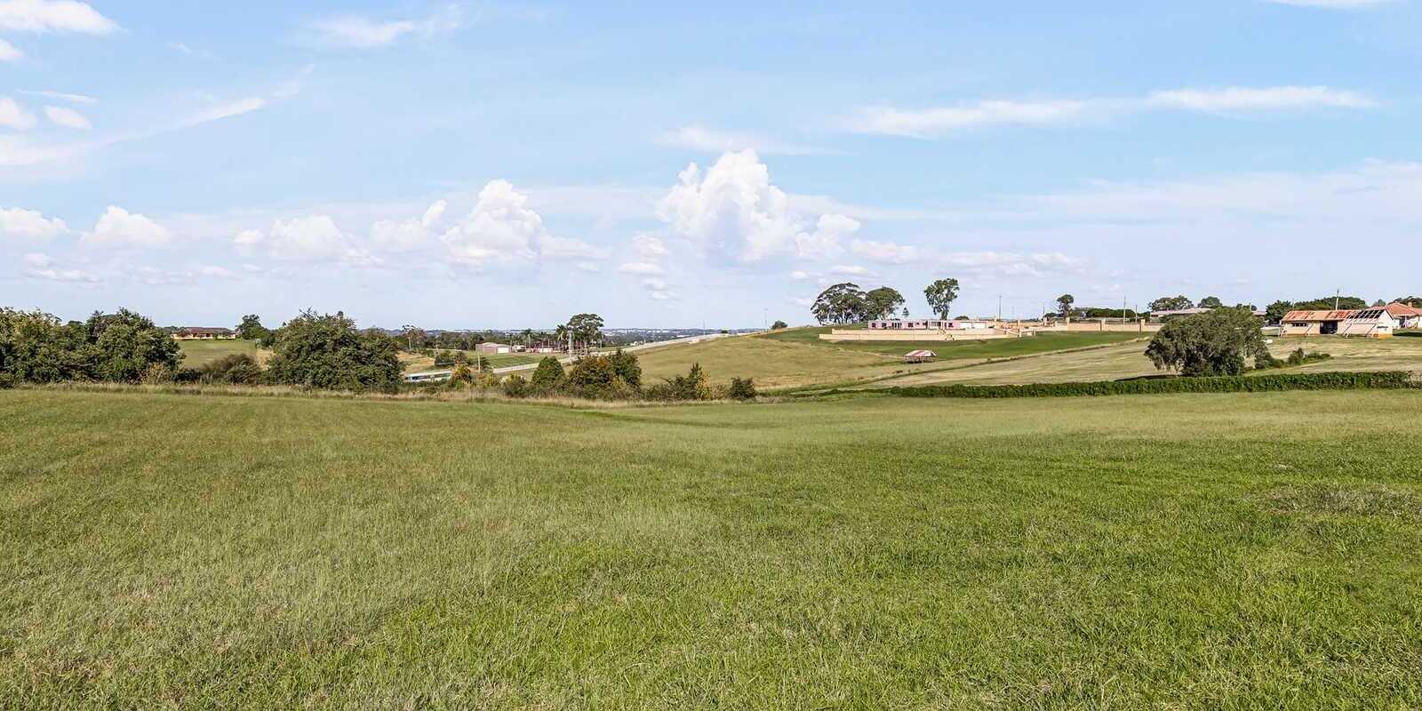 93-99 Calverts Road Orchard Hills