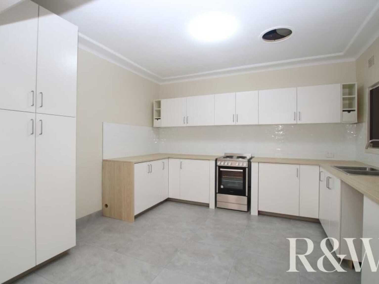 8 Waugh Crescent Blacktown