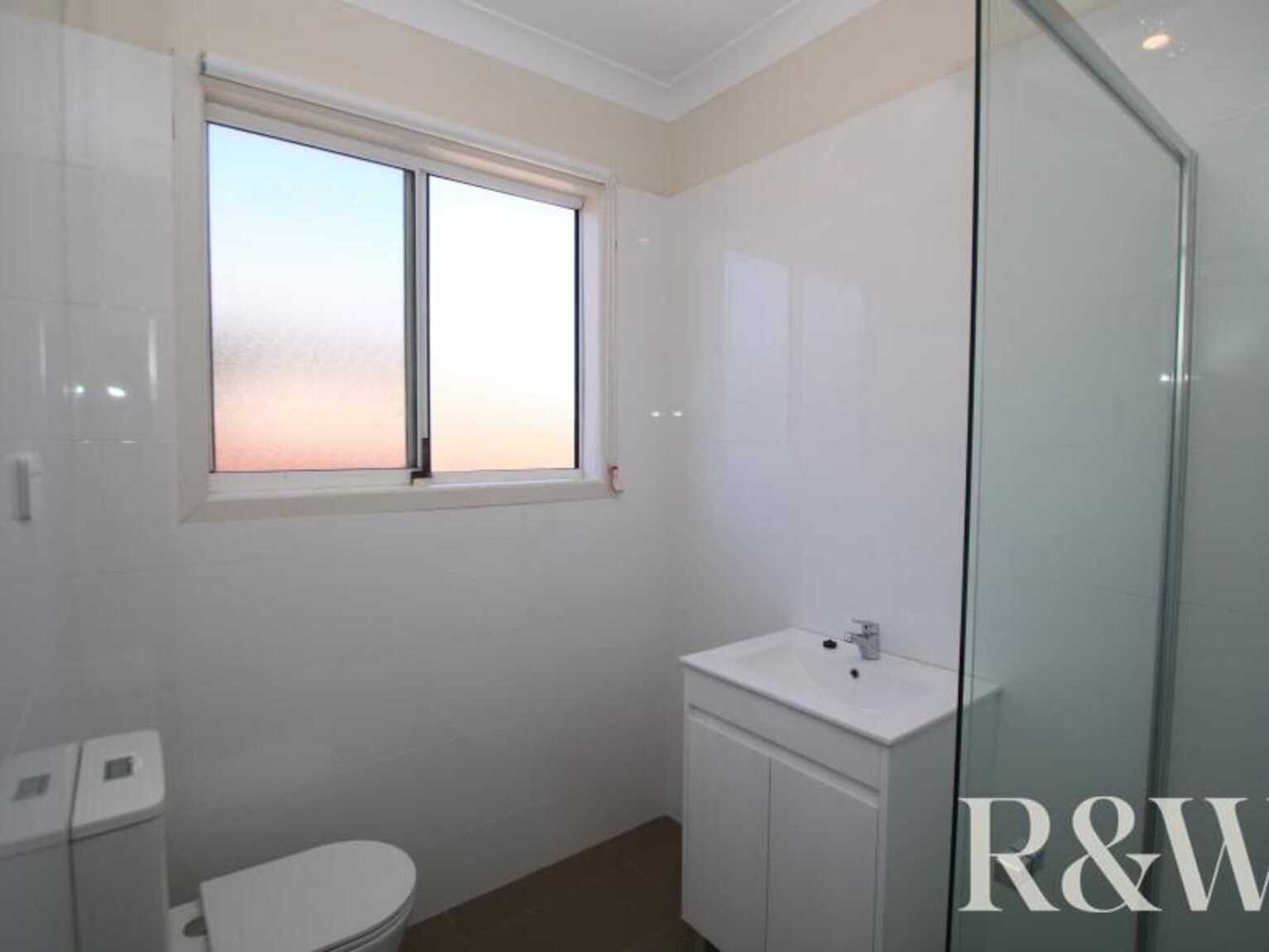 8 Waugh Crescent Blacktown