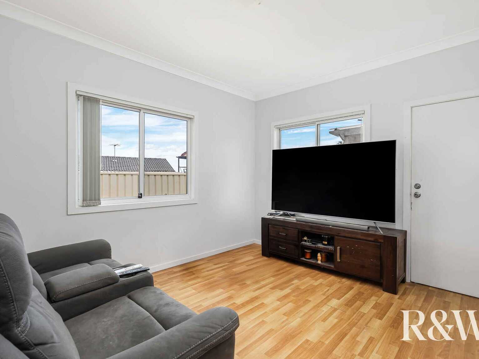 45 & 45A Alicante Street Minchinbury