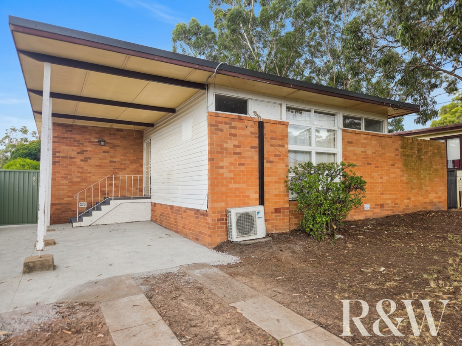15 Kurama Crescent Whalan