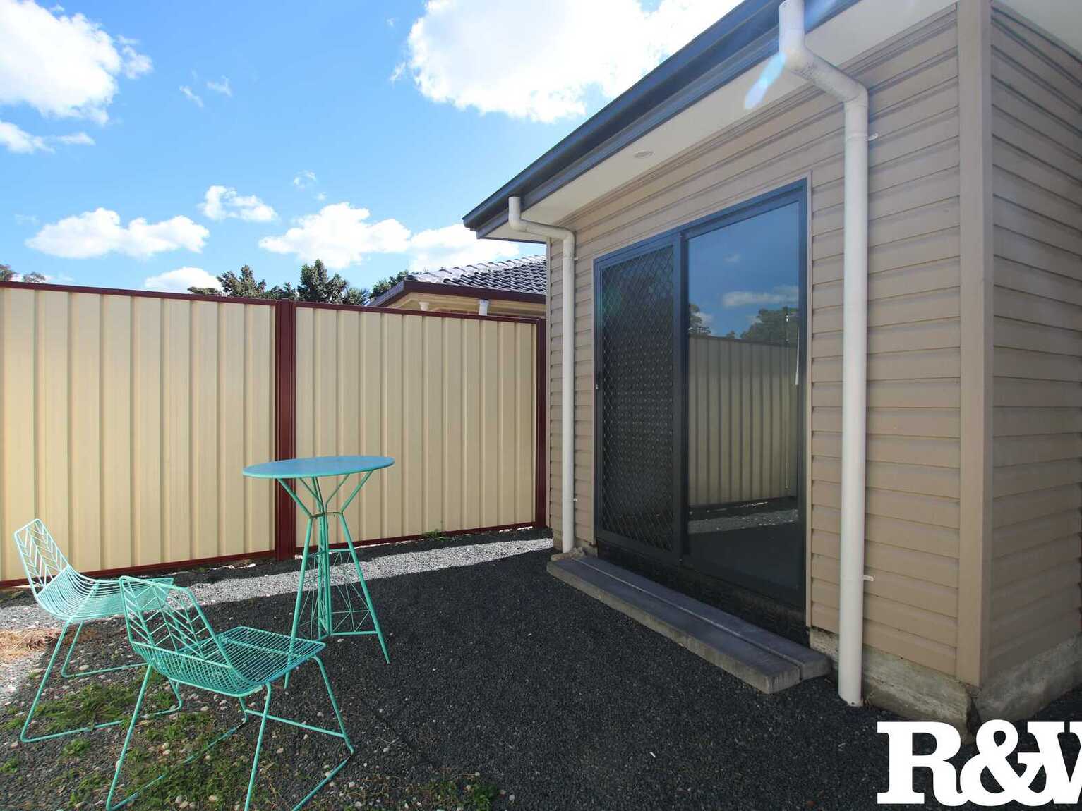 10A Dale Grove Hebersham