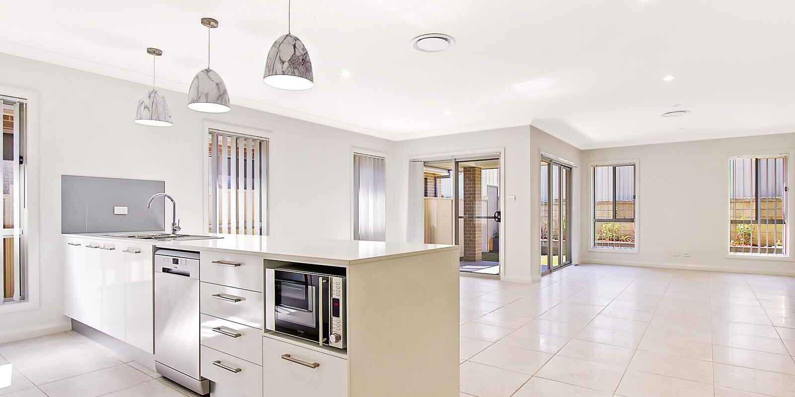 71 Richards Loop Oran Park