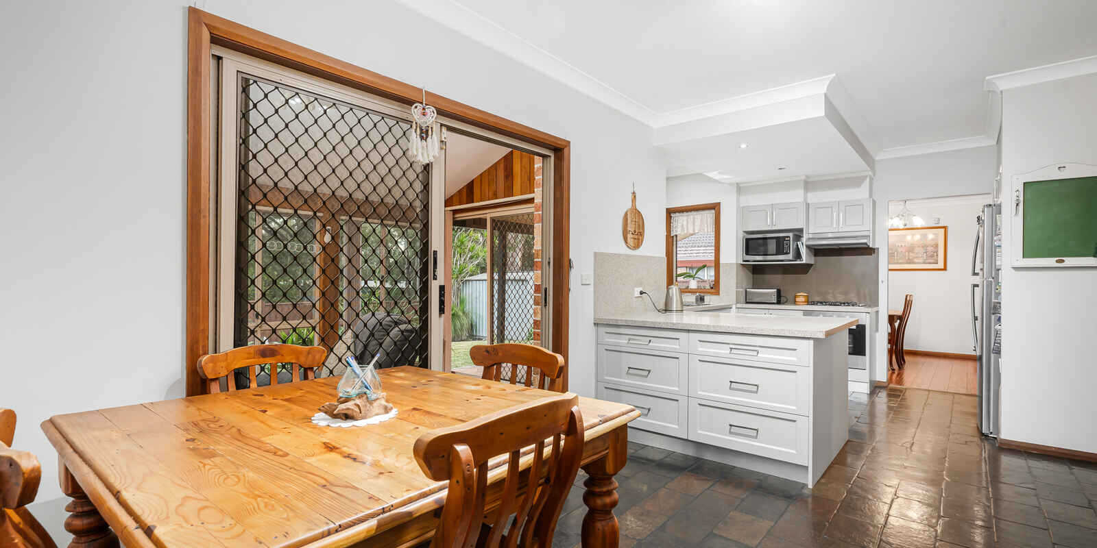 16 Fallon Close Quakers Hill 16 Fallon Close Quakers Hill