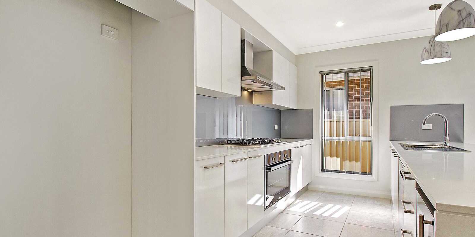 71 Richards Loop Oran Park