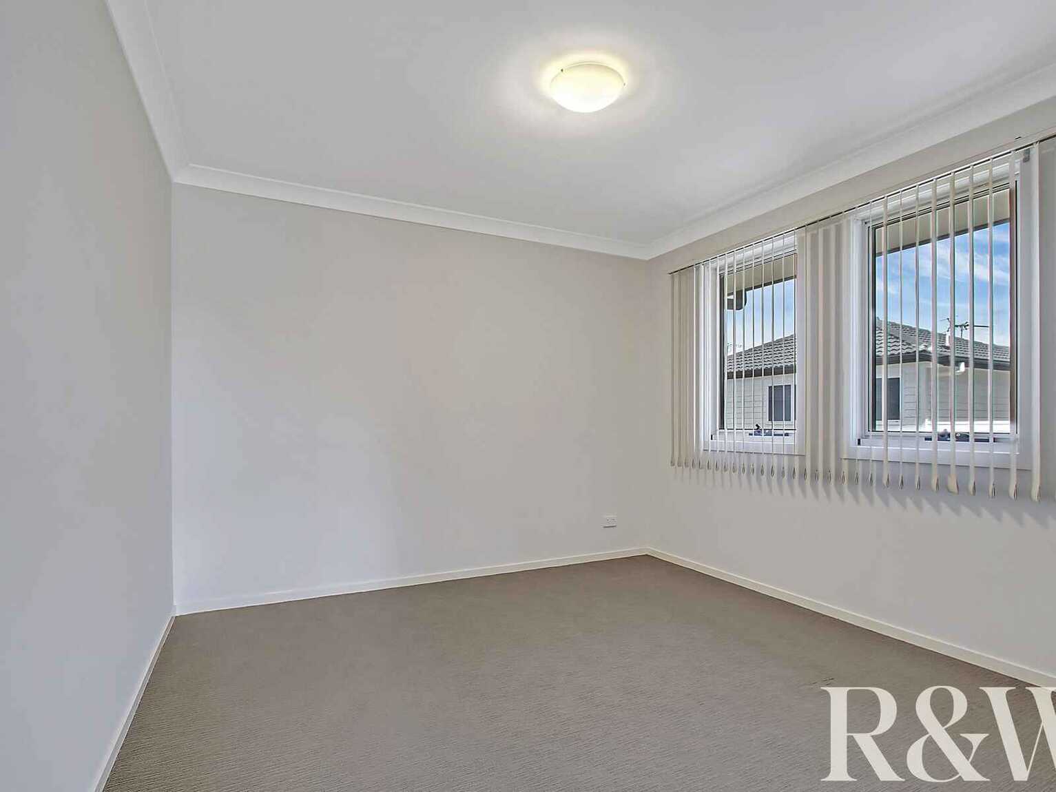 3/21 Sydney Smith Drive Penrith