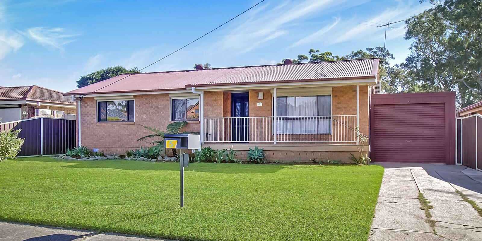 5 White Place Rooty Hill