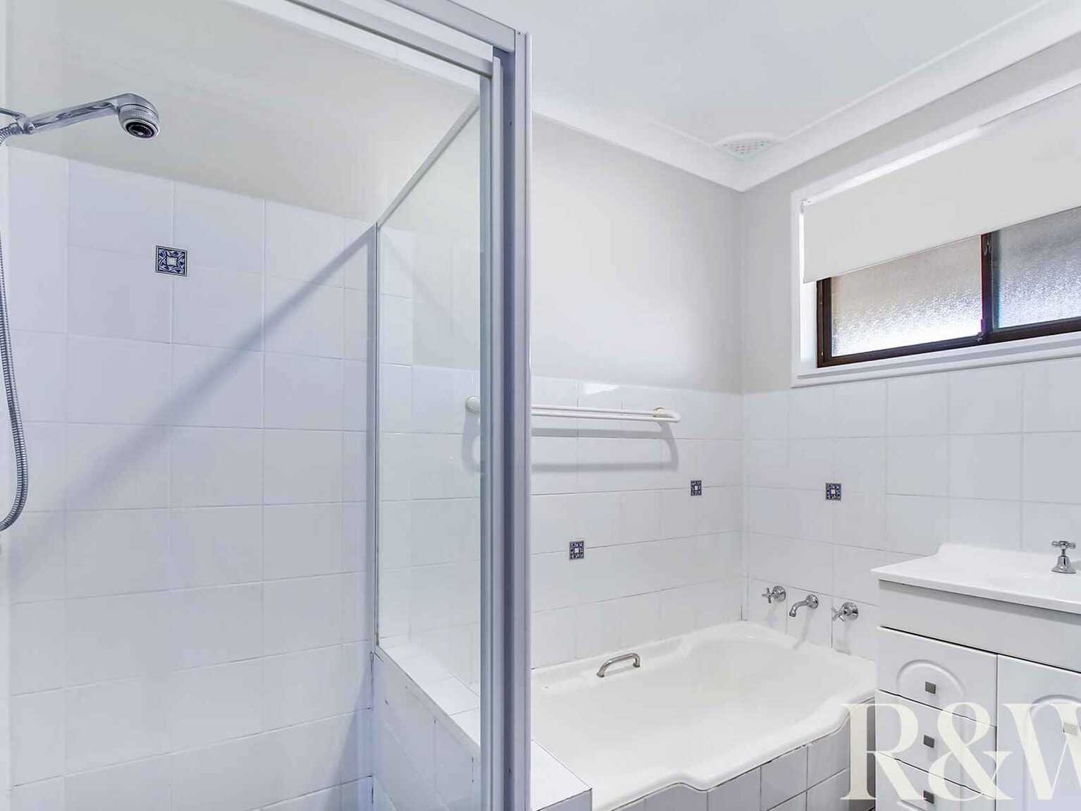 5 White Place Rooty Hill