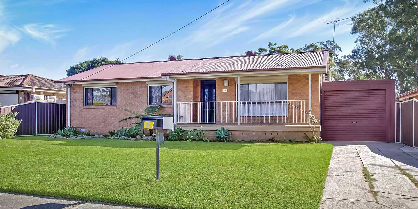 5 White Place Rooty Hill