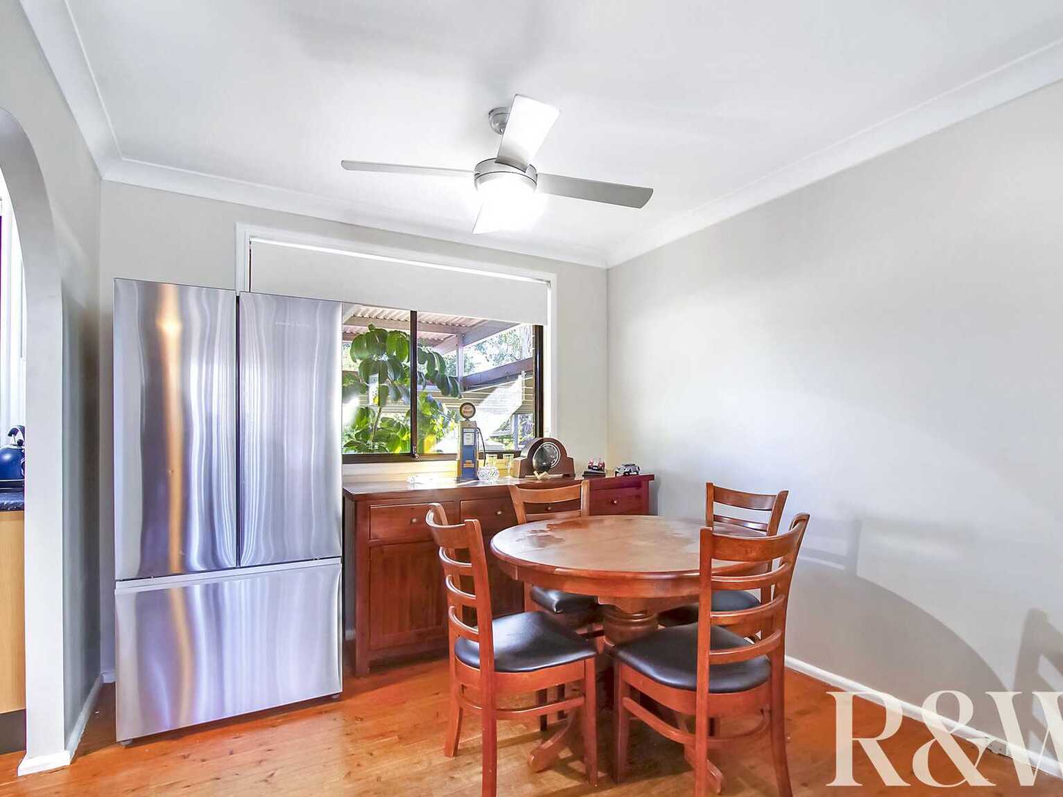 5 White Place Rooty Hill