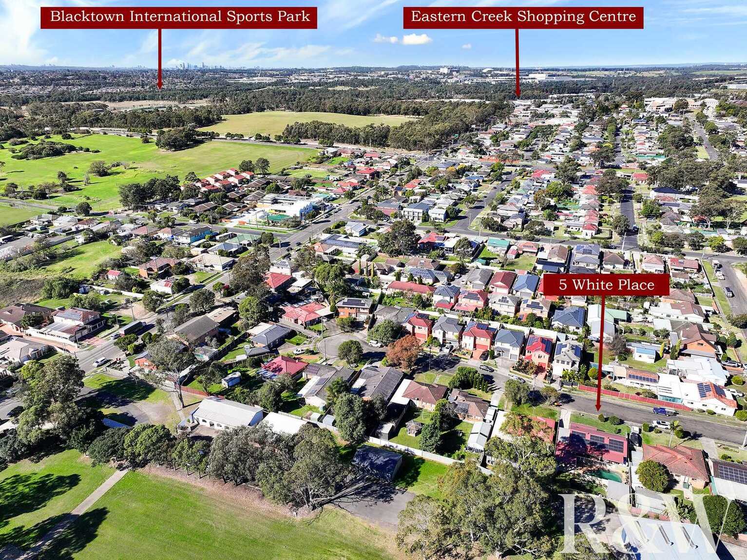 5 White Place Rooty Hill