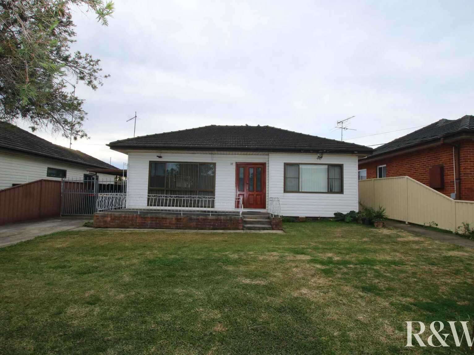 37 Wycombe Street Doonside
