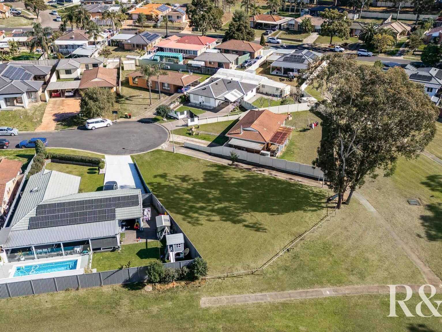 26 Trent Place Hassall Grove