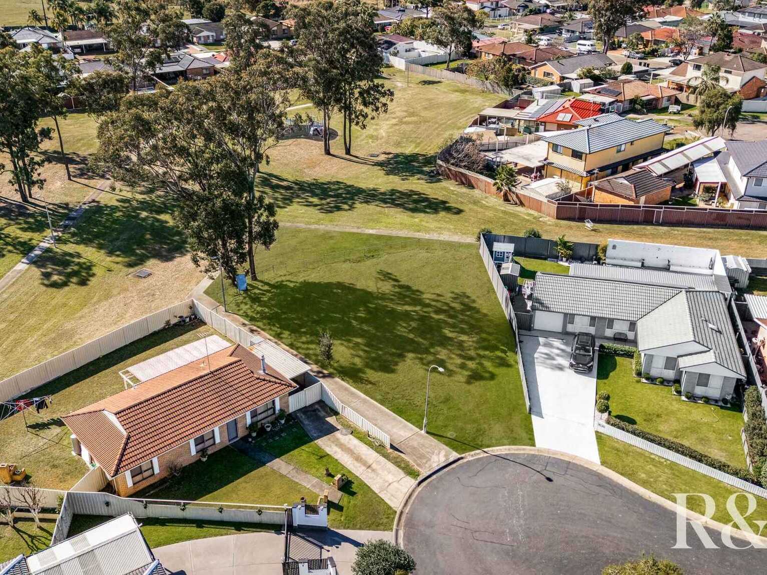 26 Trent Place Hassall Grove