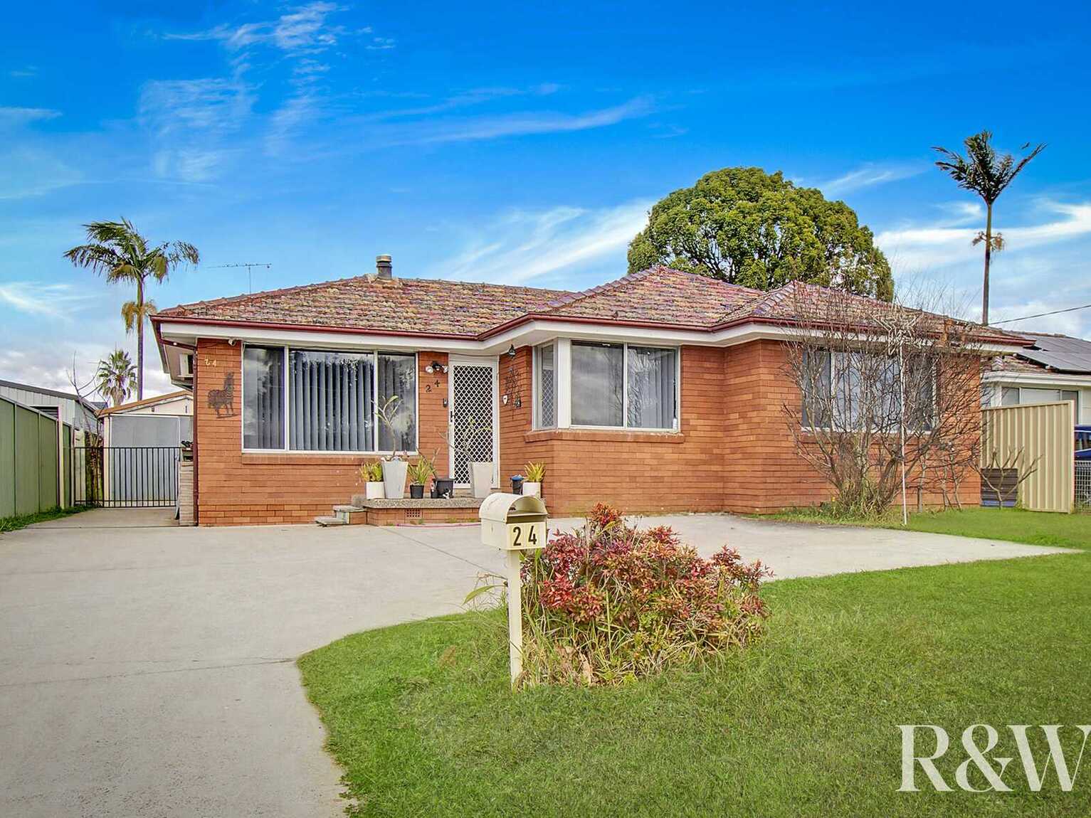 24 Woodview Road Oxley Park