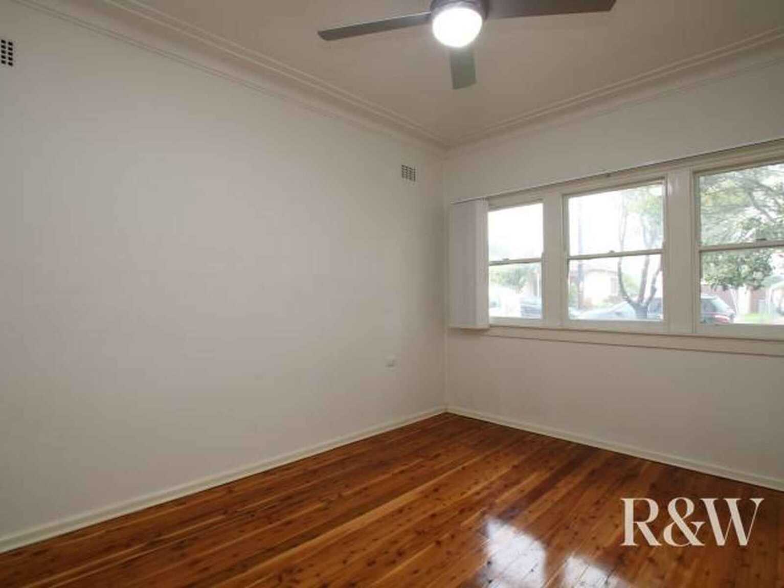 5 Omaroo Avenue Doonside