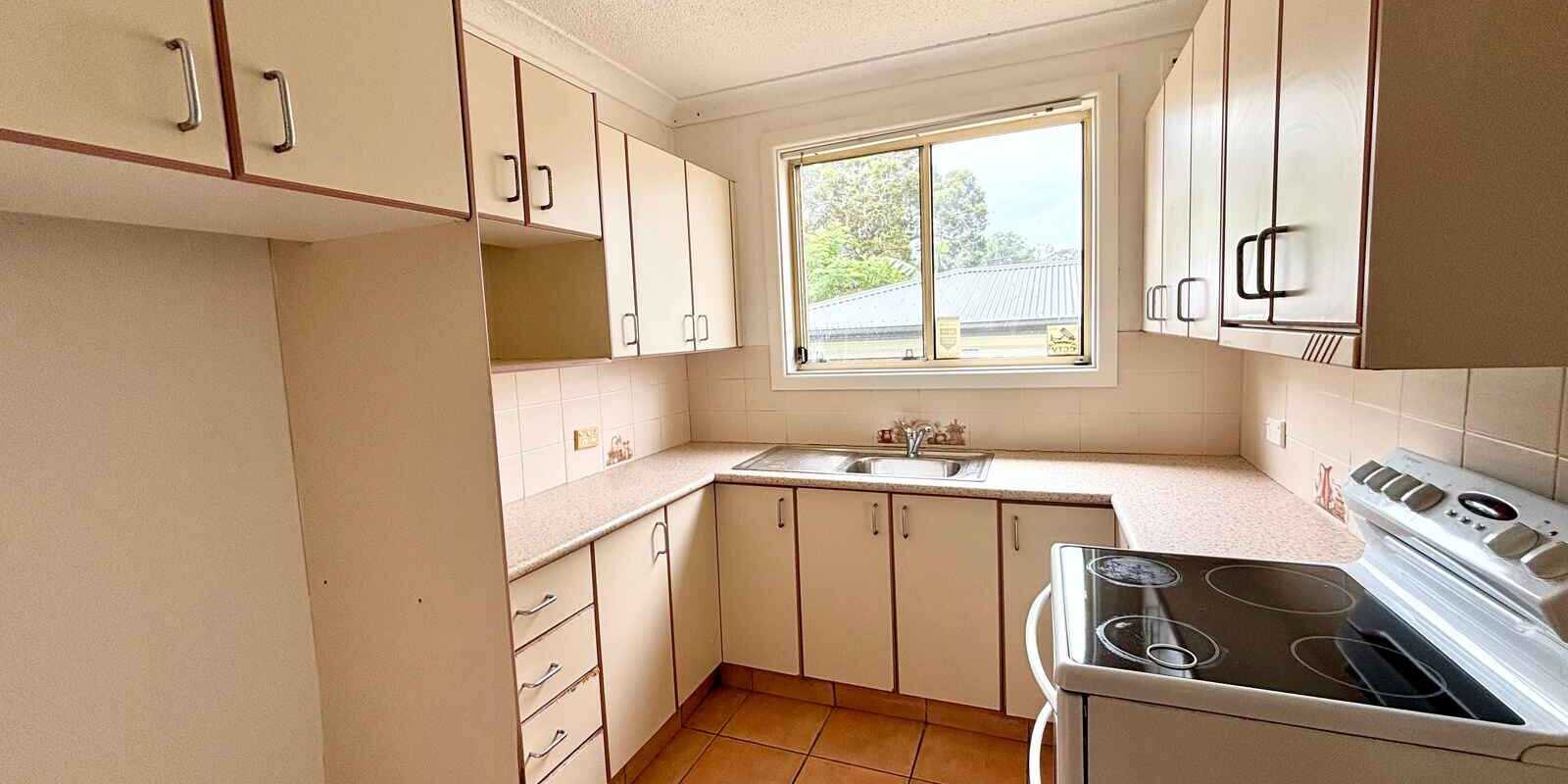 57 Lingayen Avenue Lethbridge Park
