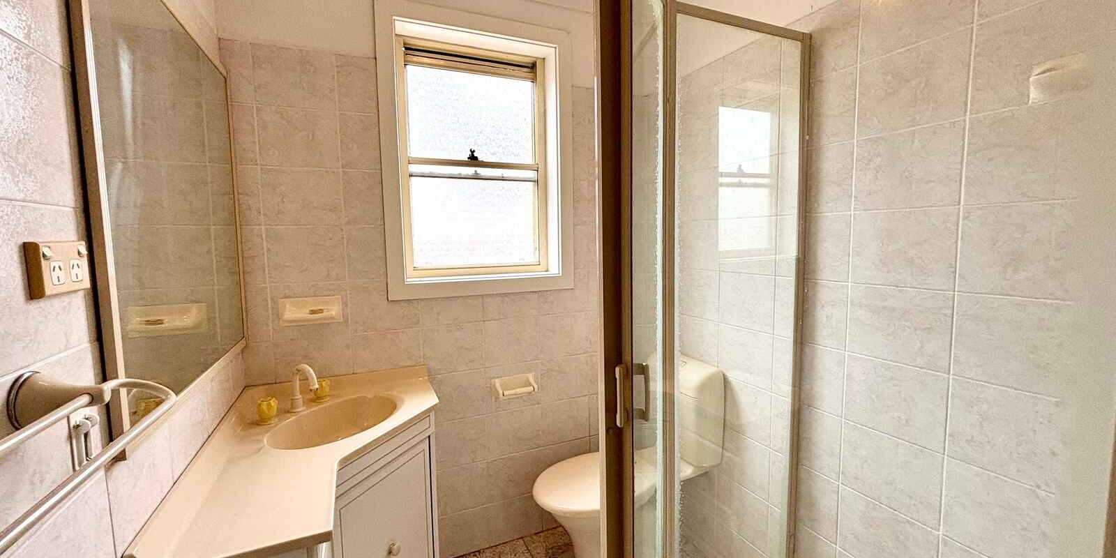 57 Lingayen Avenue Lethbridge Park