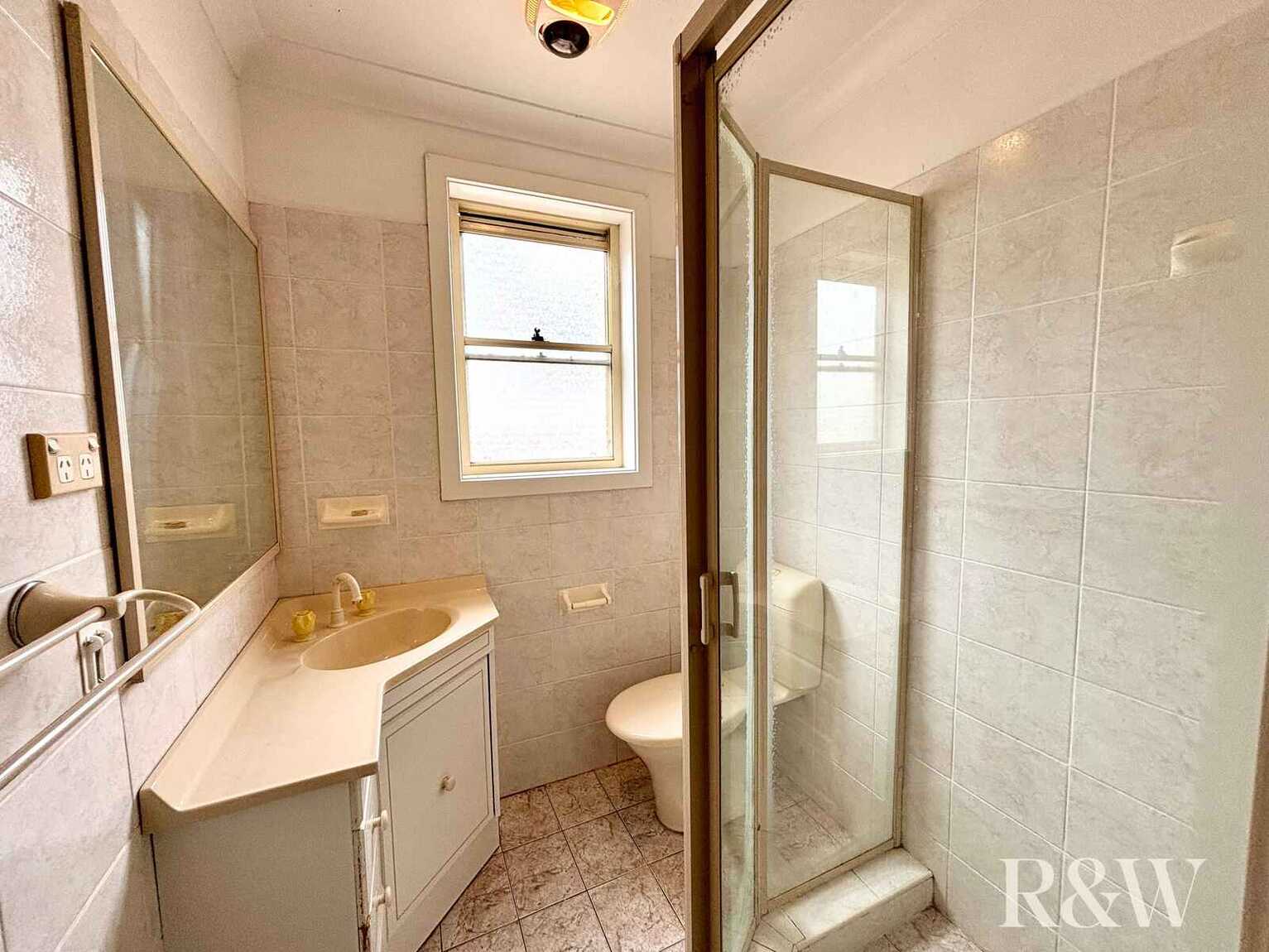 57 Lingayen Avenue Lethbridge Park