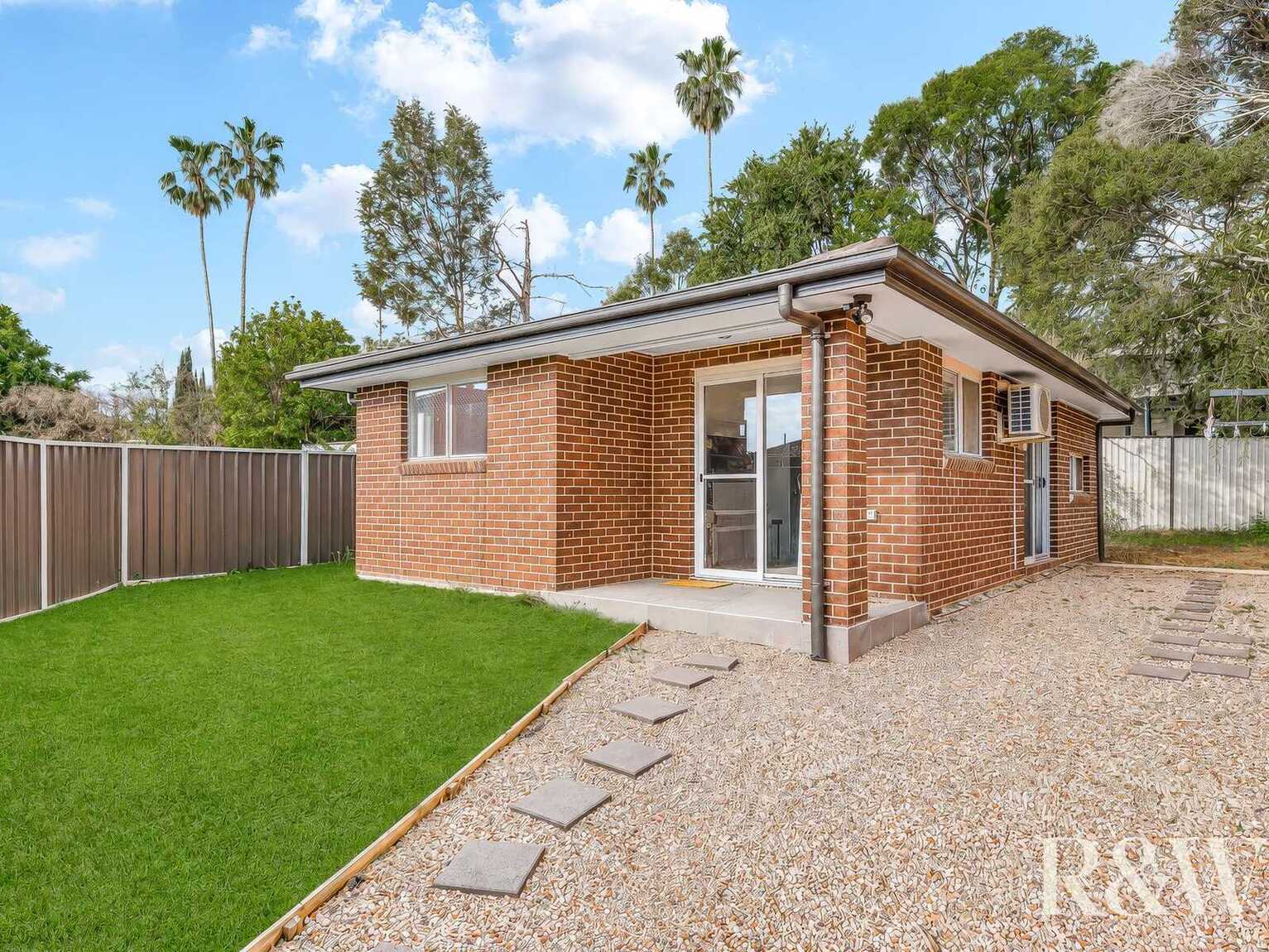 7 & 7A Cuvee Place Minchinbury