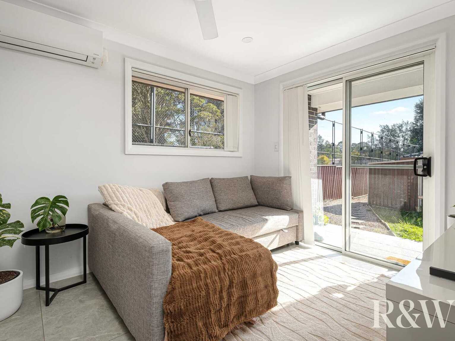 7 & 7A Cuvee Place Minchinbury
