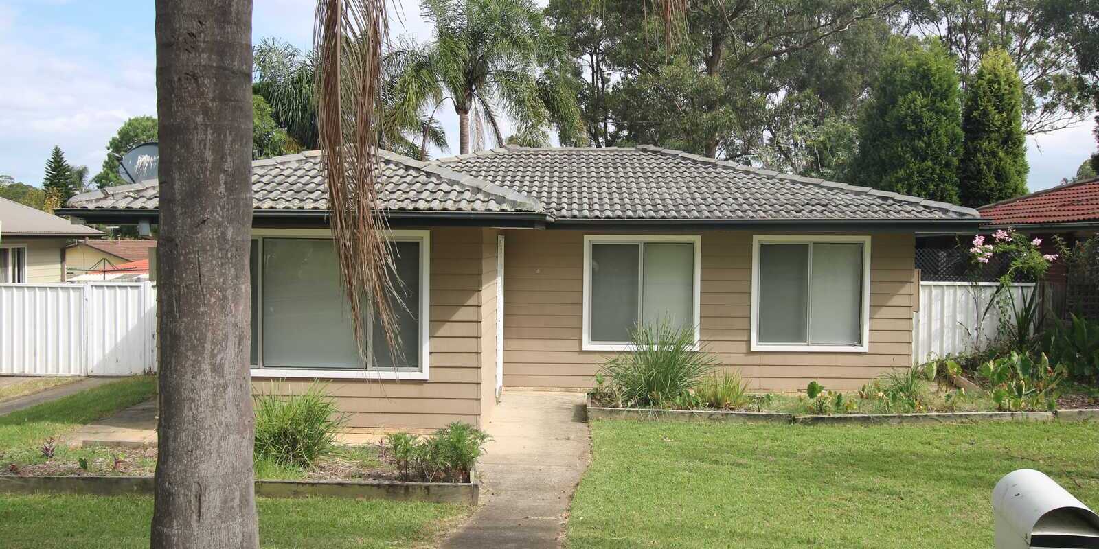 4 Melkarth Place Doonside