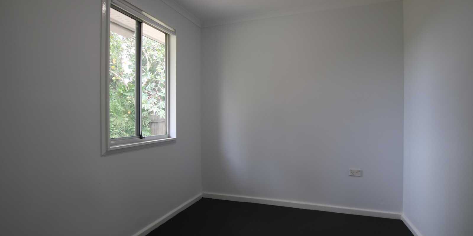 4 Melkarth Place Doonside