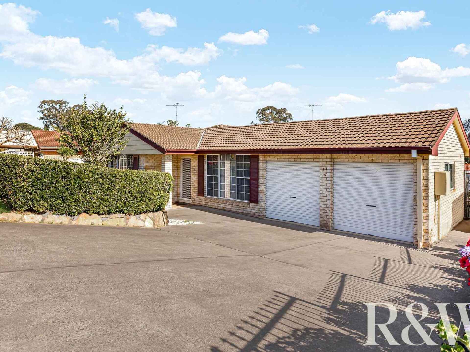 74 Minchin Drive Minchinbury