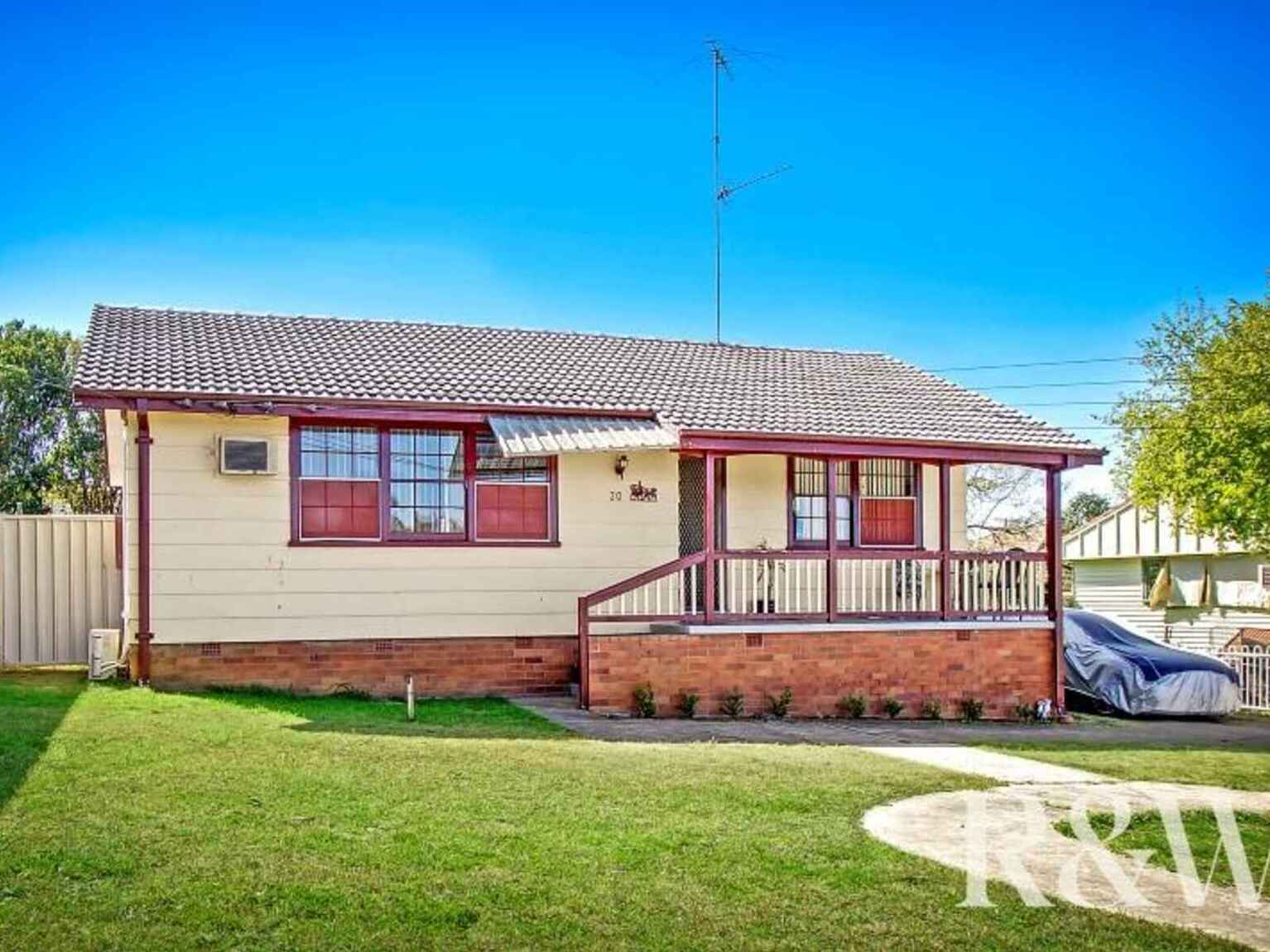 20 Mikkelsen Avenue Tregear