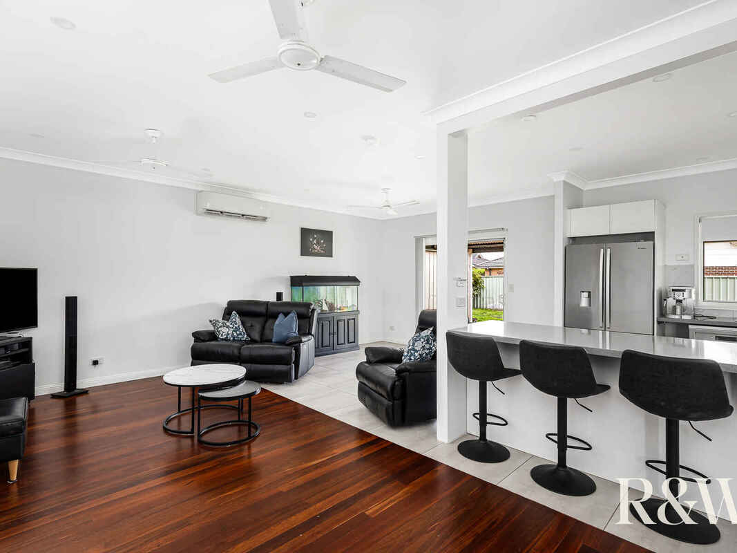 7 Hobson Place Plumpton