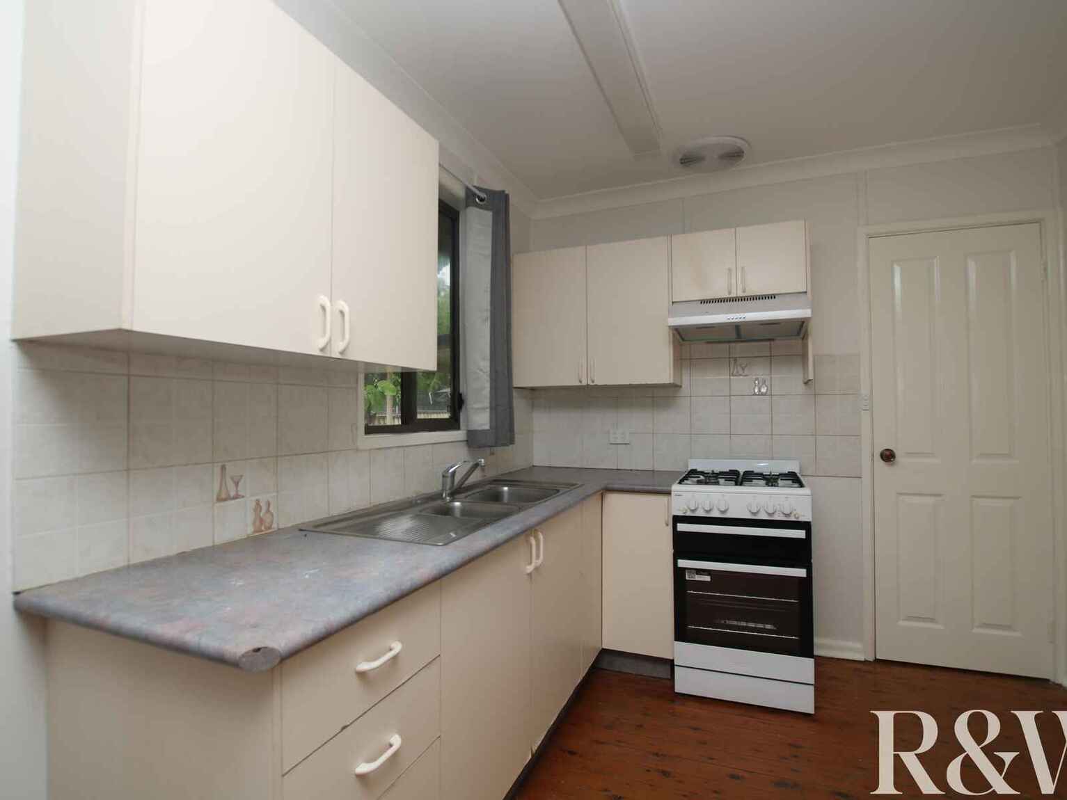 25 Gasmata Street Whalan