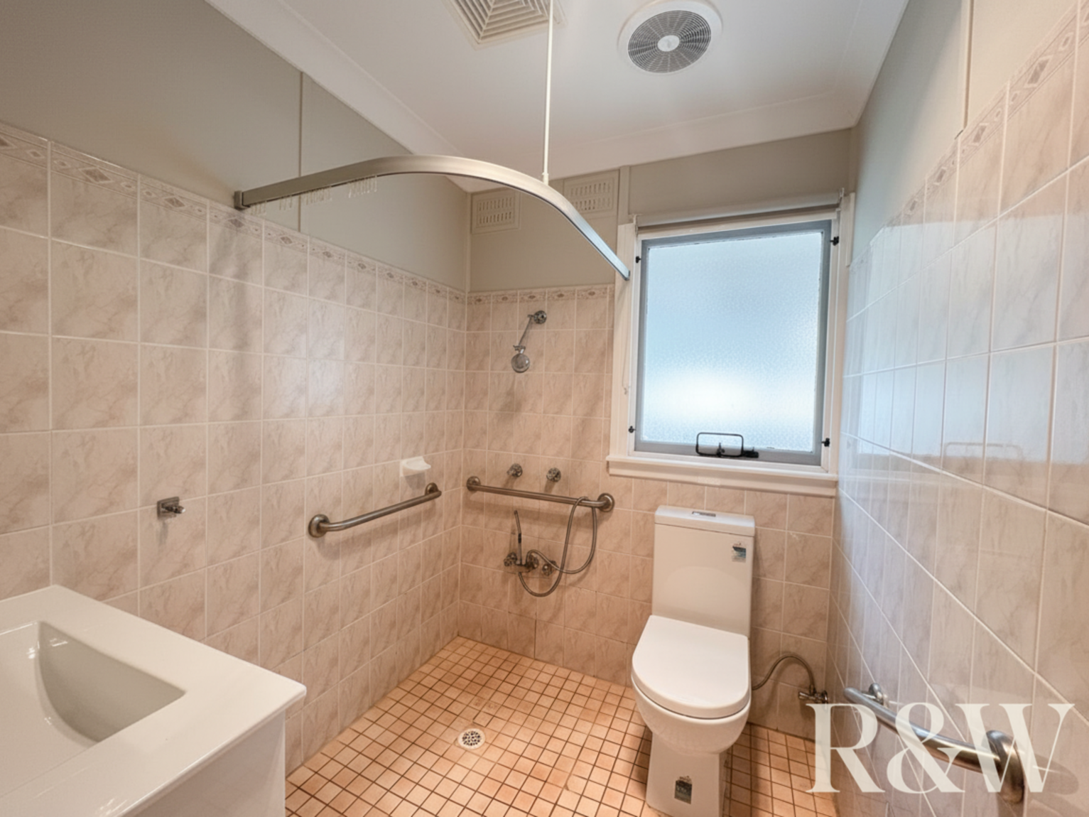 61 Marquesa Crescent Lethbridge Park