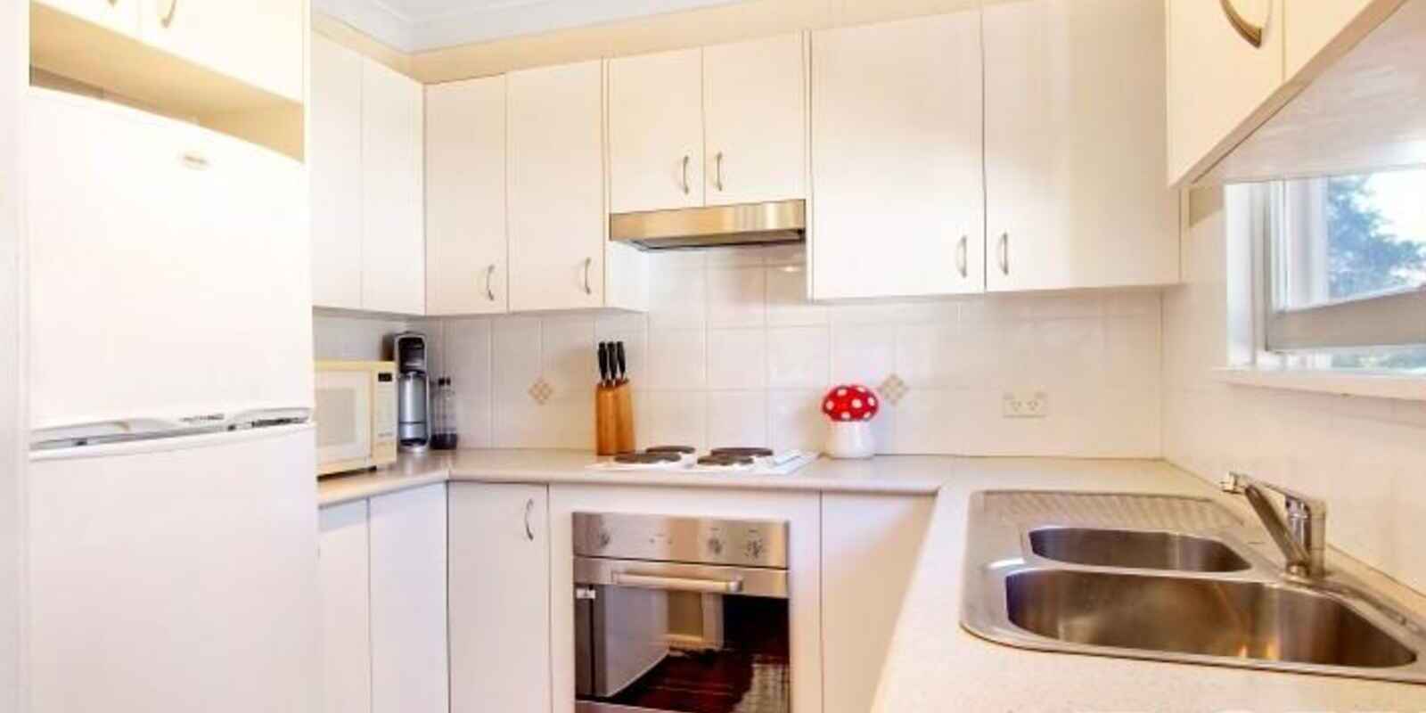 7 Luzon Avenue Lethbridge Park