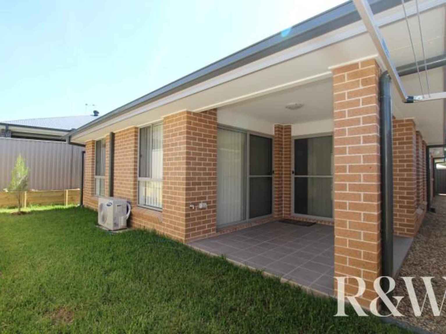3b Binalong Road Jordan Springs
