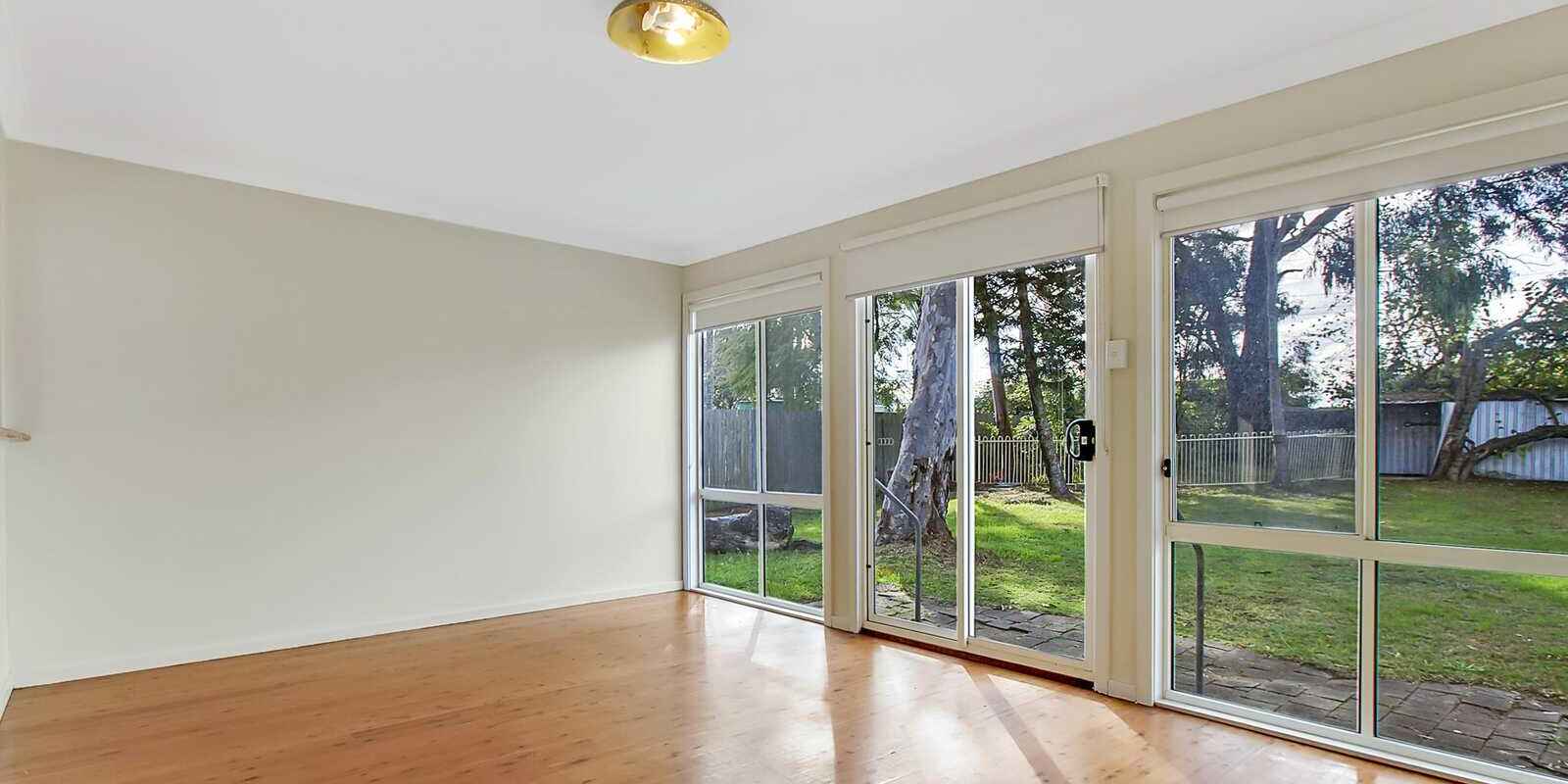 10 Cedar Crescent North St Marys