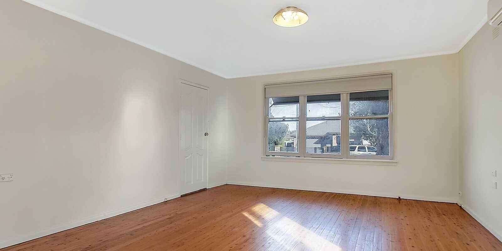 10 Cedar Crescent North St Marys