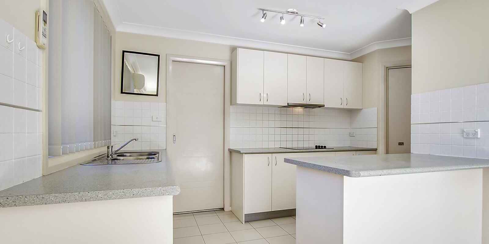 1/164-166 Canberra Street St Marys