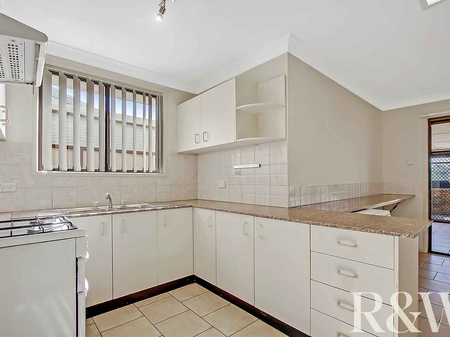 75 Dryden Avenue Oakhurst