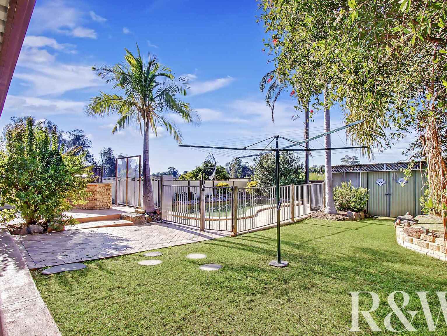 75 Dryden Avenue Oakhurst