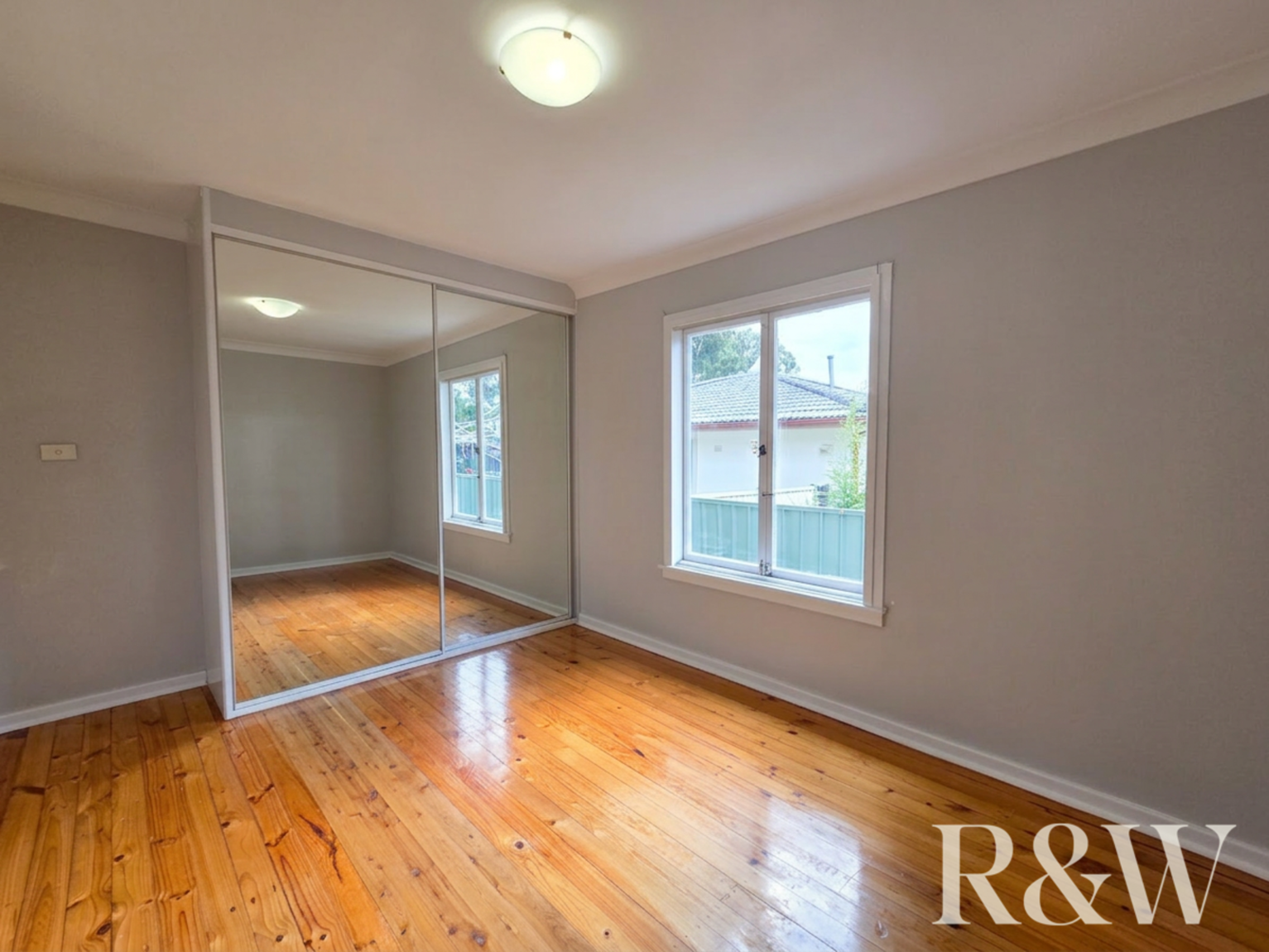 15 Kurama Crescent Whalan